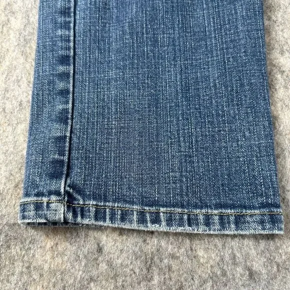 Levis 505 Straight Leg Jeans Womens 12M Blue Denim Mid Rise Zip Fly 5-Pockets - Picture 11 of 16